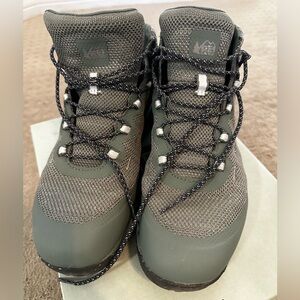 REI CO-OP Women’s Flash Hiking Boots Size 9
